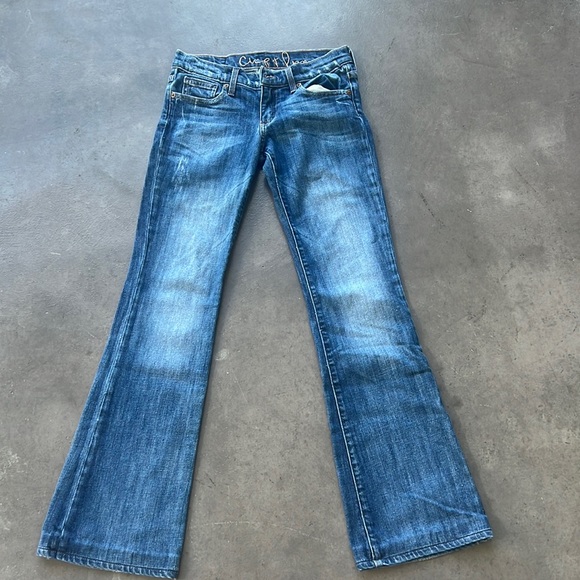 Chip & Pepper Denim - Classic Chip and Pepper denim. Length has been altered for the petites.